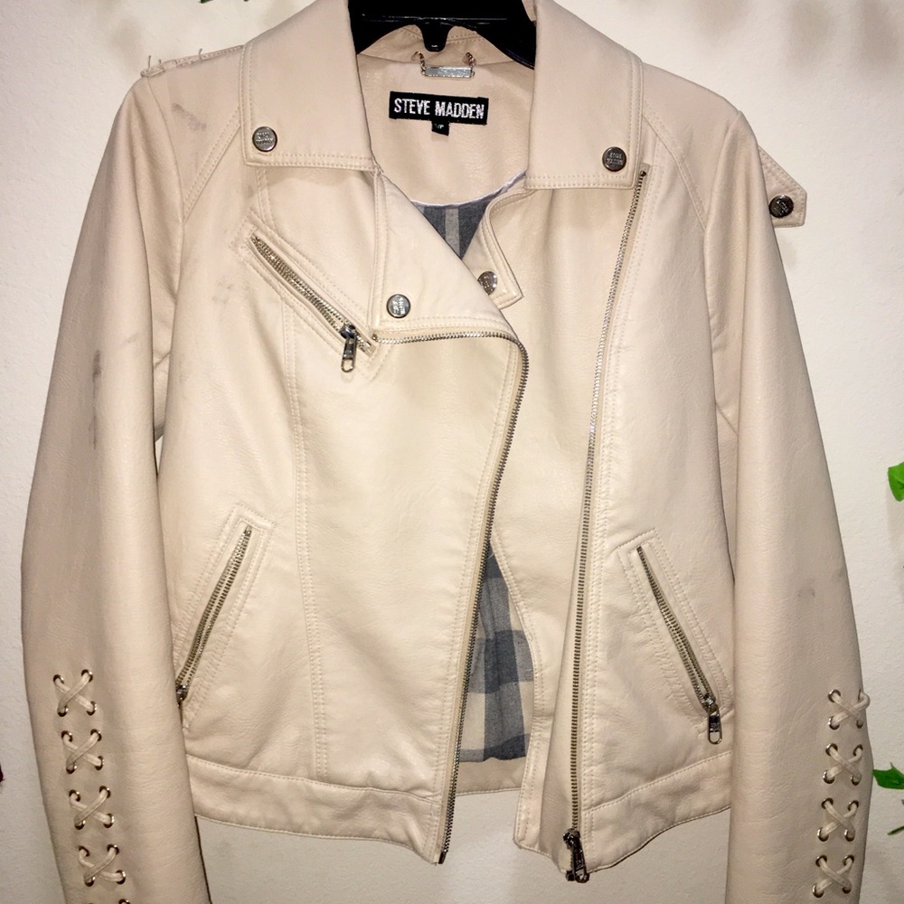 Steve Madden Creame Leather Jacket, very warm and stylish!